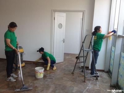 張姐保潔非中介個人專業(yè)保潔擦玻璃開荒保潔油煙機清洗